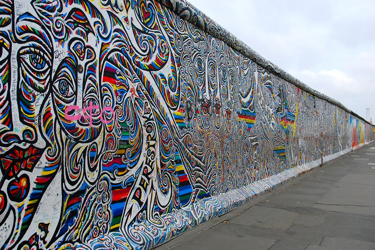 berlin-wall-526521_1280.jpg