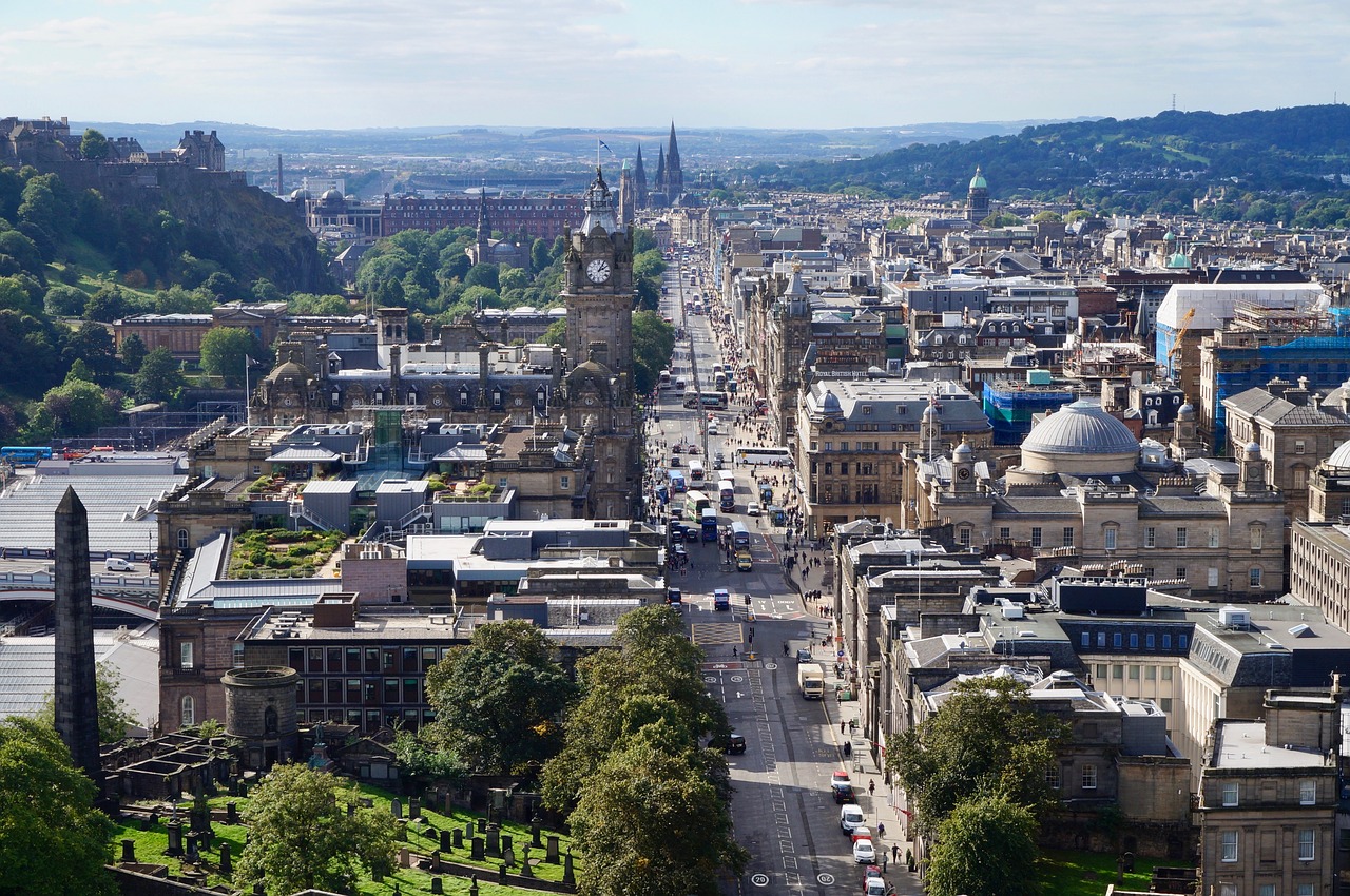 edinburgh-gc4399576f_1280.jpg