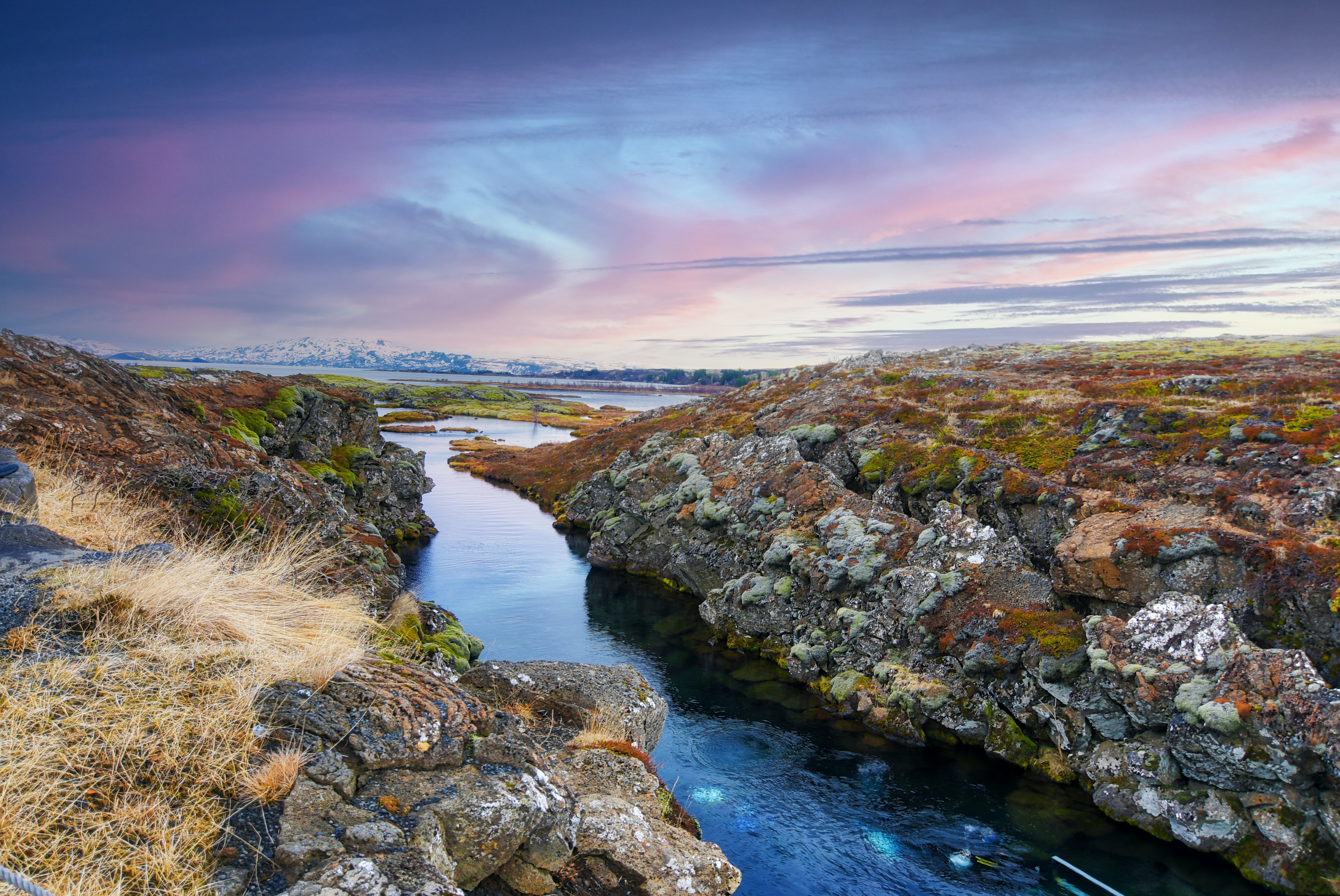 thingvellir-iceland-bibhash-banerjee-MUcVcWuxro4-unsplash.jpg