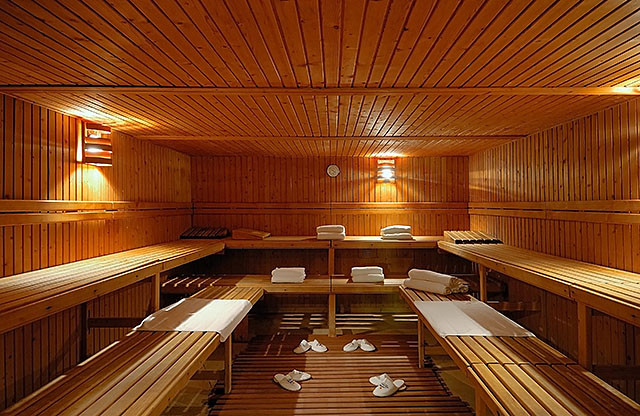 Oliva-Nova-sauna-(6).jpg