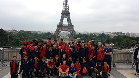 PSG-Academy-group-at-Eiffel-Tower-(low-res).jpg