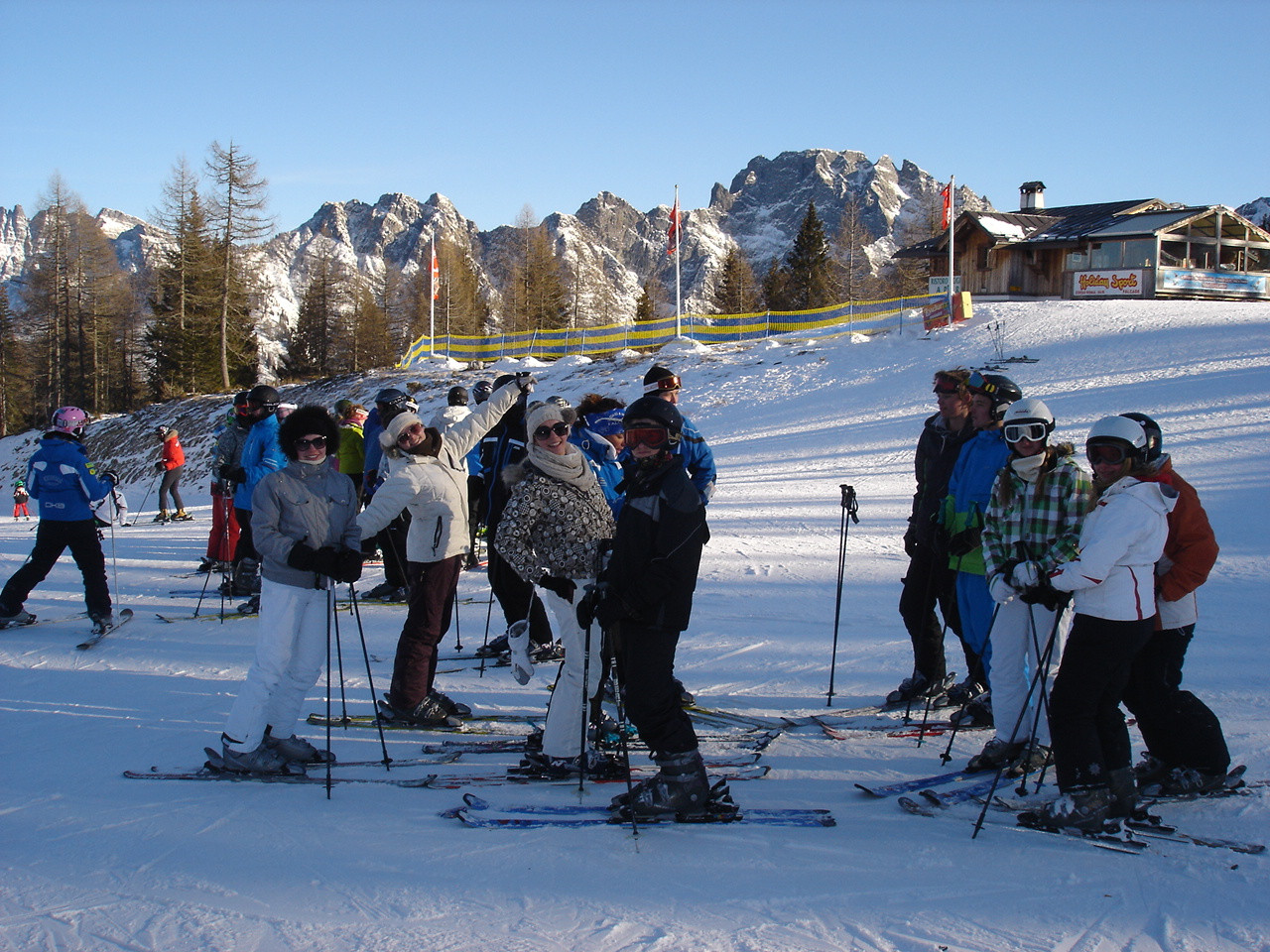 SWCHS-girls-before-lesson-Bardonecchia.JPG