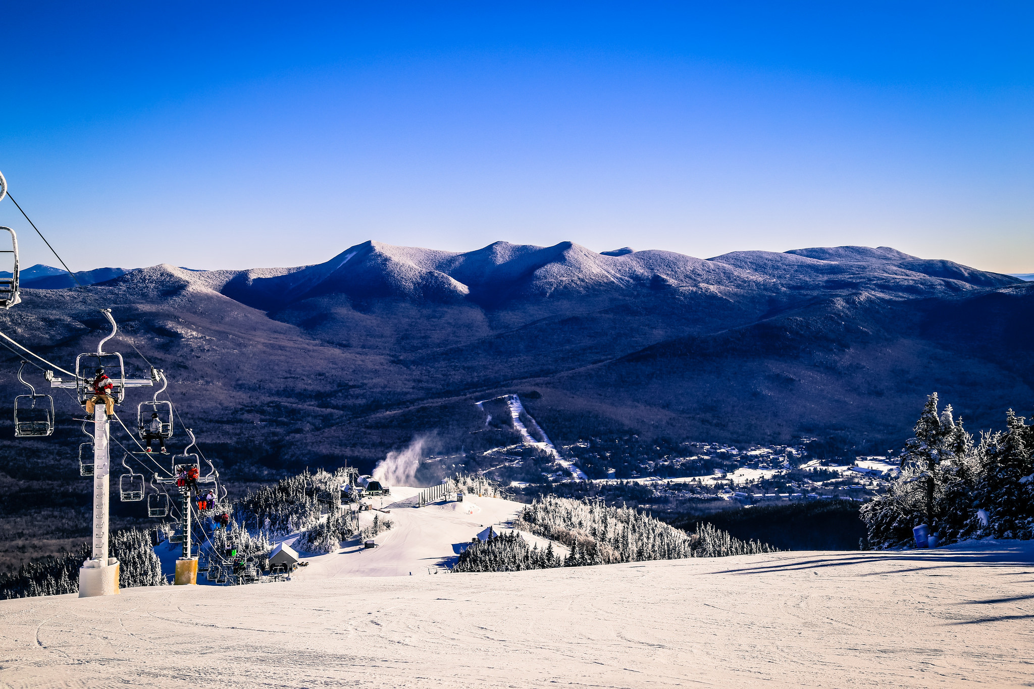 Waterville_Valley_24375688352_e133a5fdb3_k.jpg