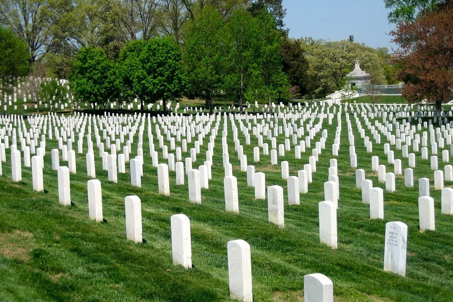 arlington-national-cemetery-354846_1280-2.jpg