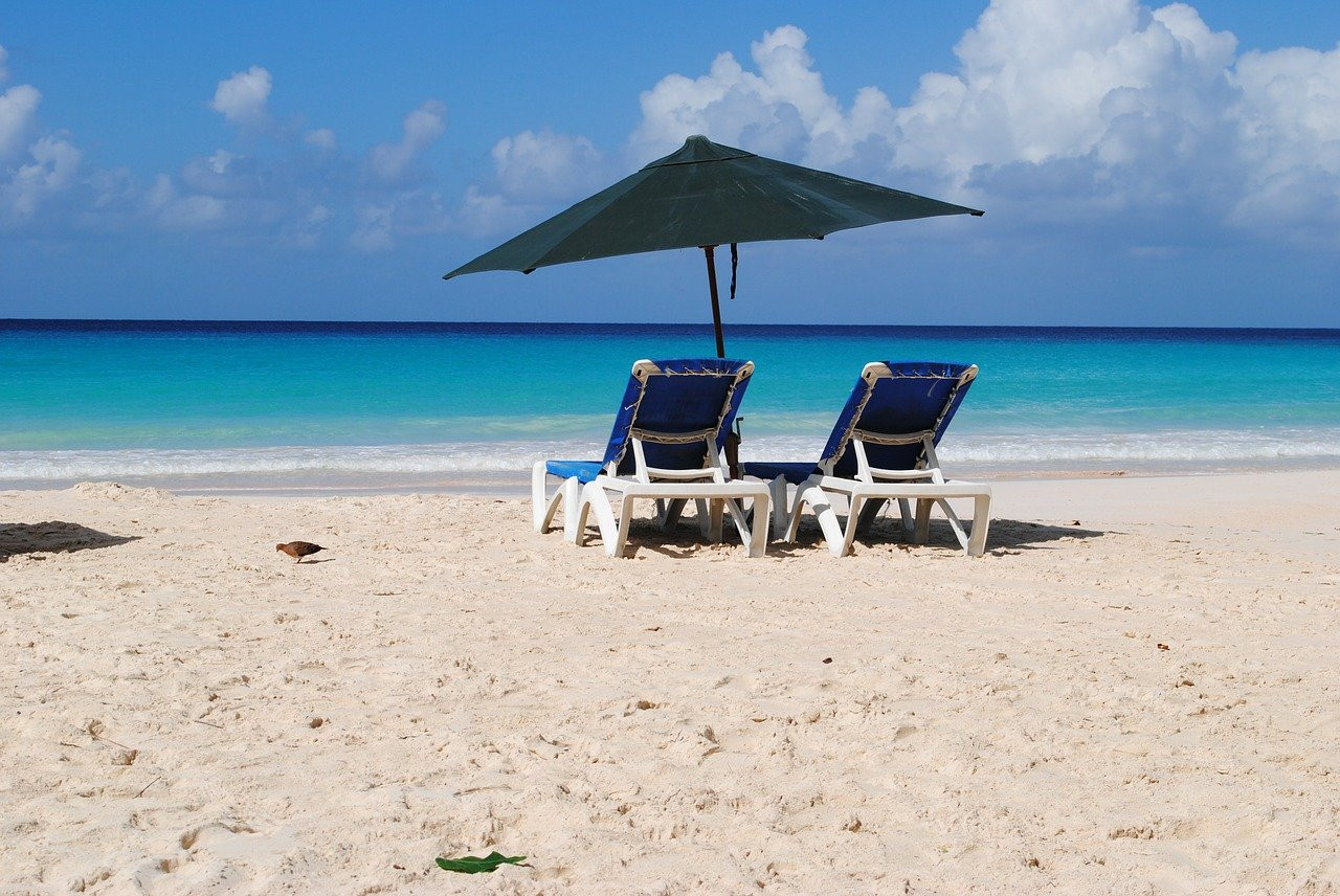 barbados-beach-84655_1280.jpg