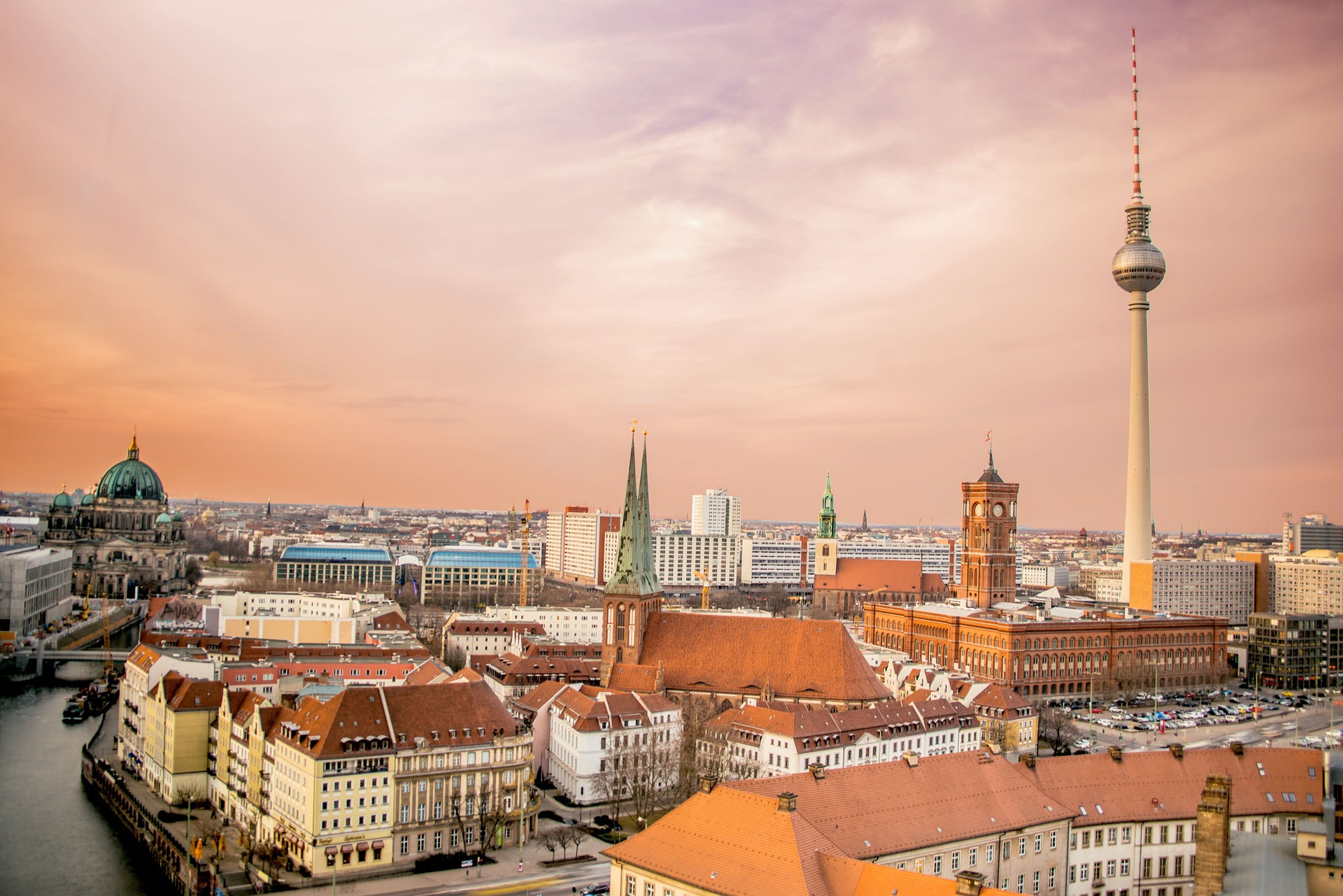 berlin-1249080_1920.jpg