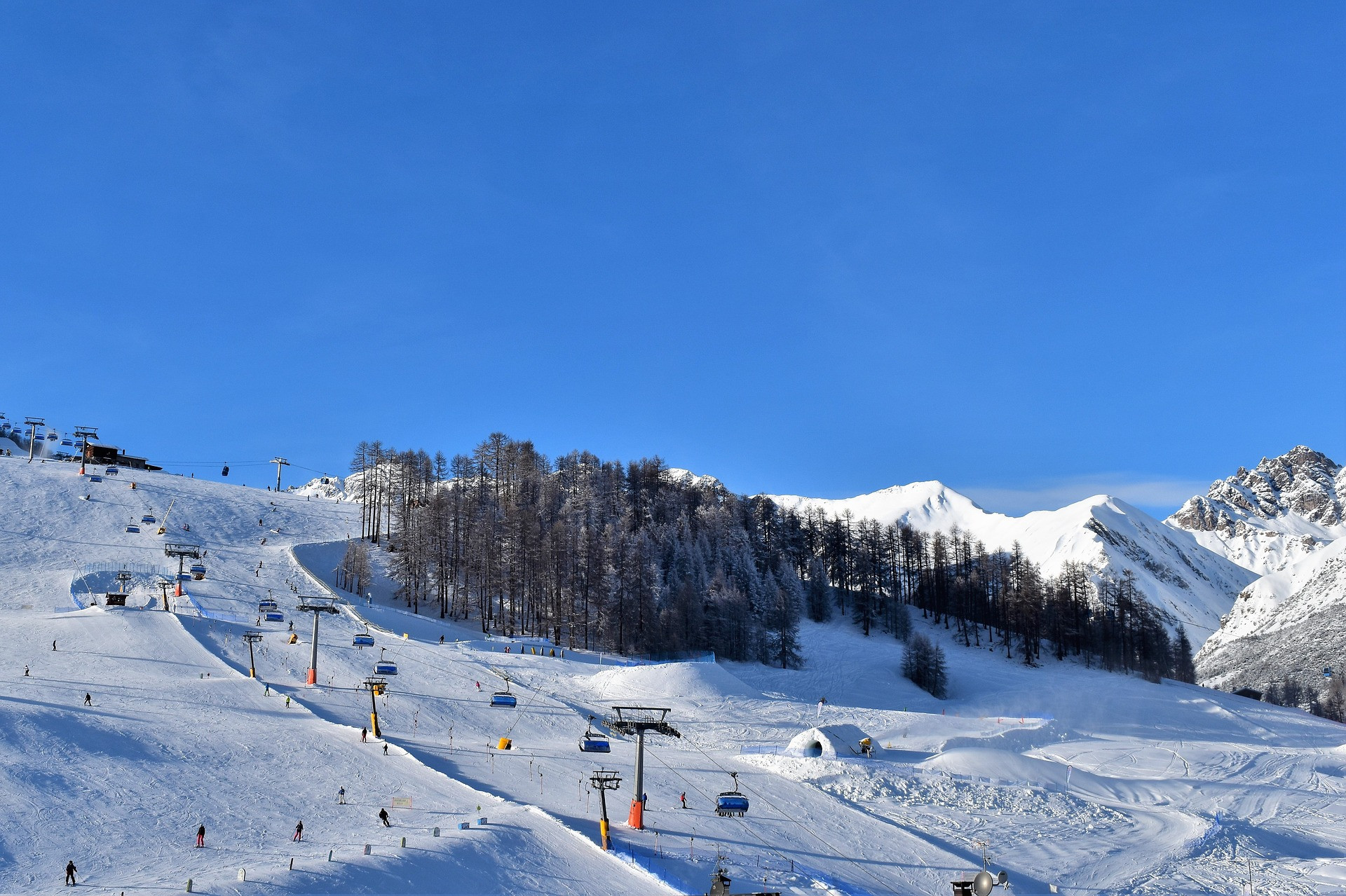 bormio-livorno-ski-run-3901020_1920.jpg