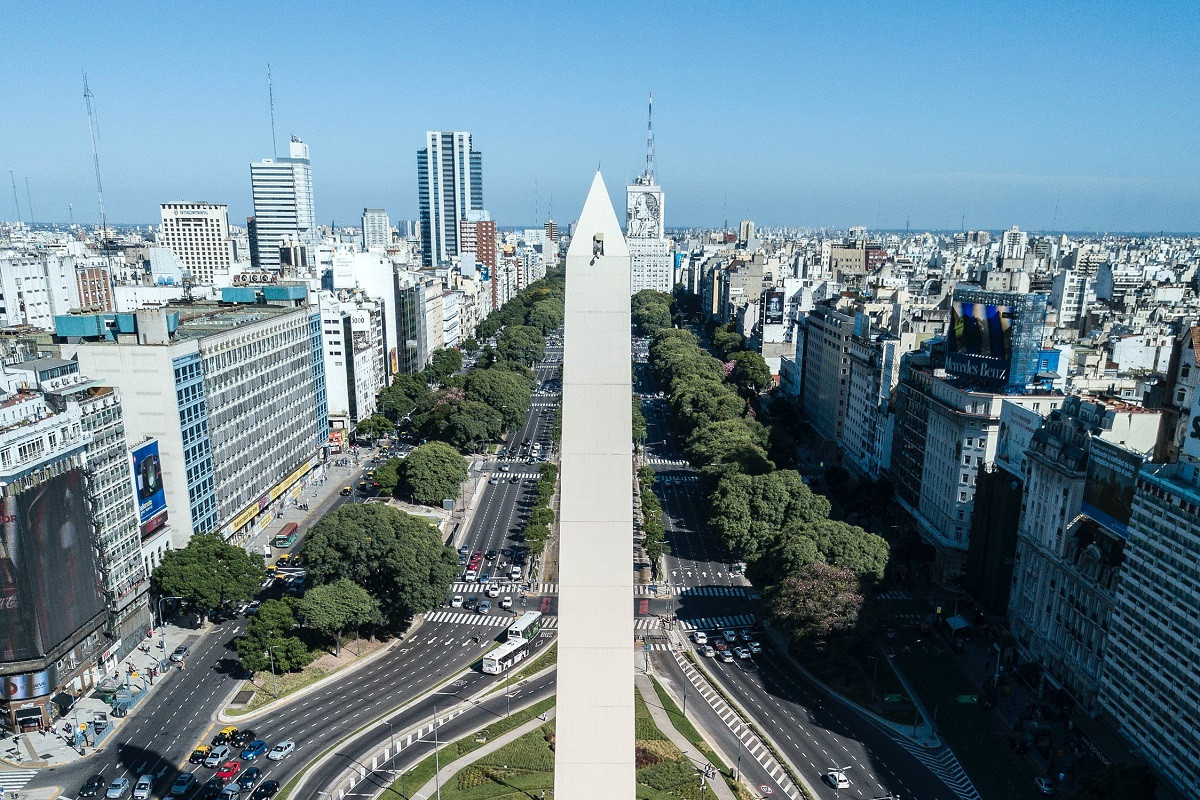 buenos-aires-nestor-barbitta-qhq4wgx77g0-unspl.jpg