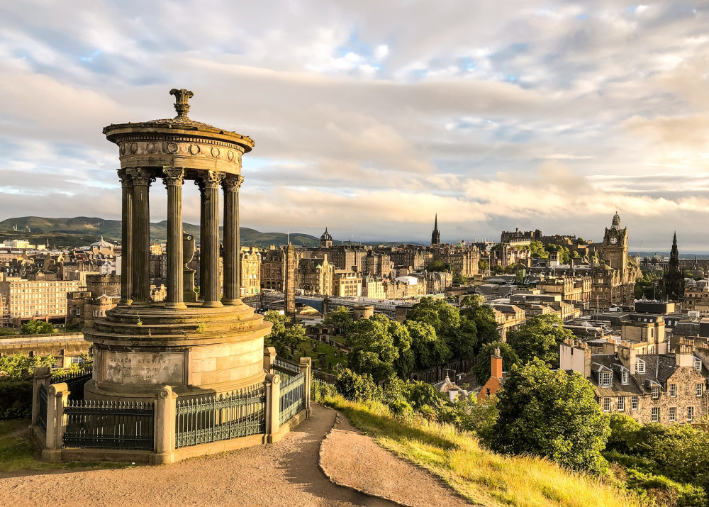 edinburgh-kate-bielinski-EUTShdiF5U8-unsplash.jpg