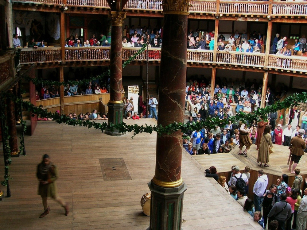 english-globe-theatre-91882_1280.jpg