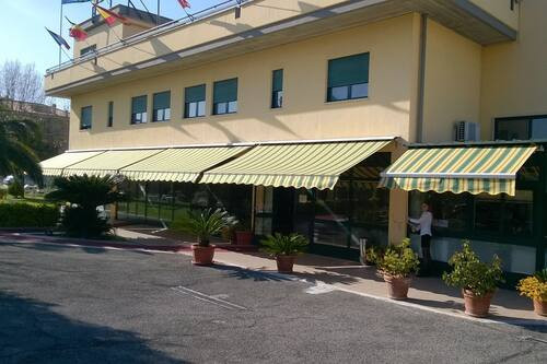 hotel-laurence-rome.jpg
