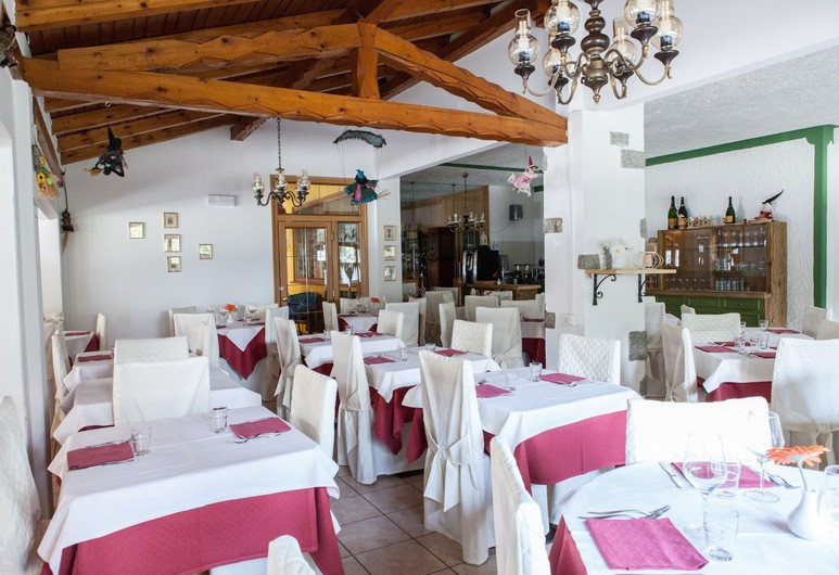 hotel-vecchia-america-folgarida-3.jpg