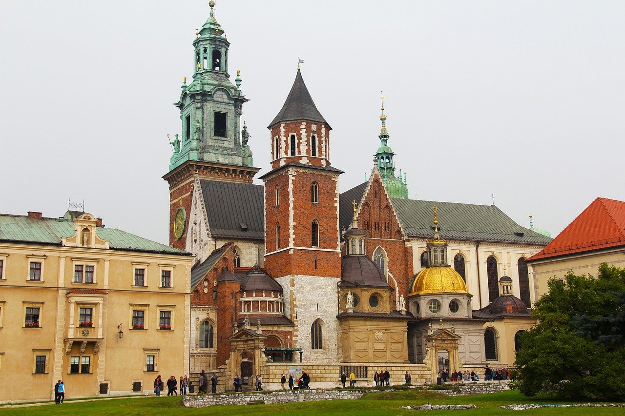 krakow-wawel-royal-601223_1280.jpg