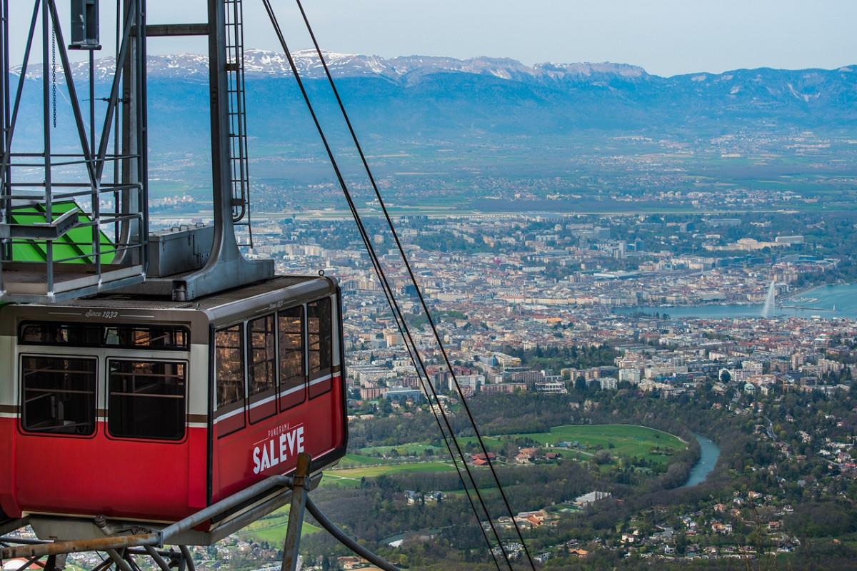 mont-seleve-telepherique.jpg