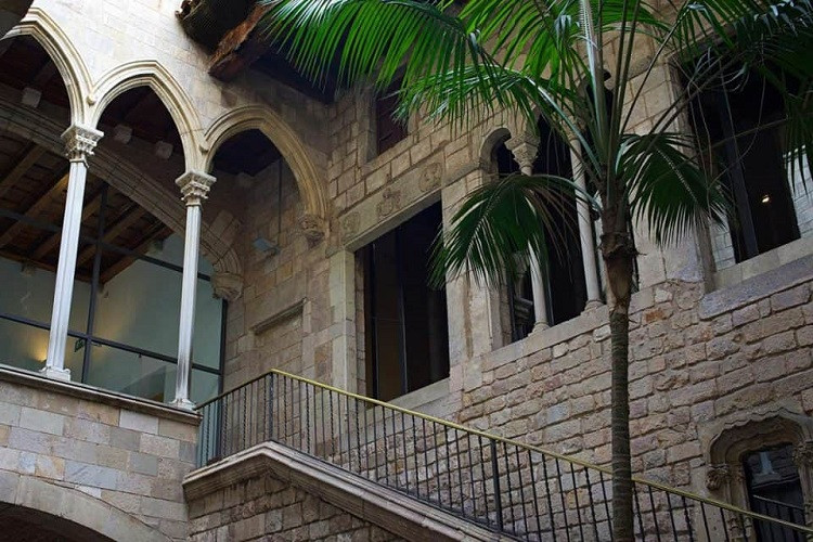 picasso-museum-barcelona.jpg