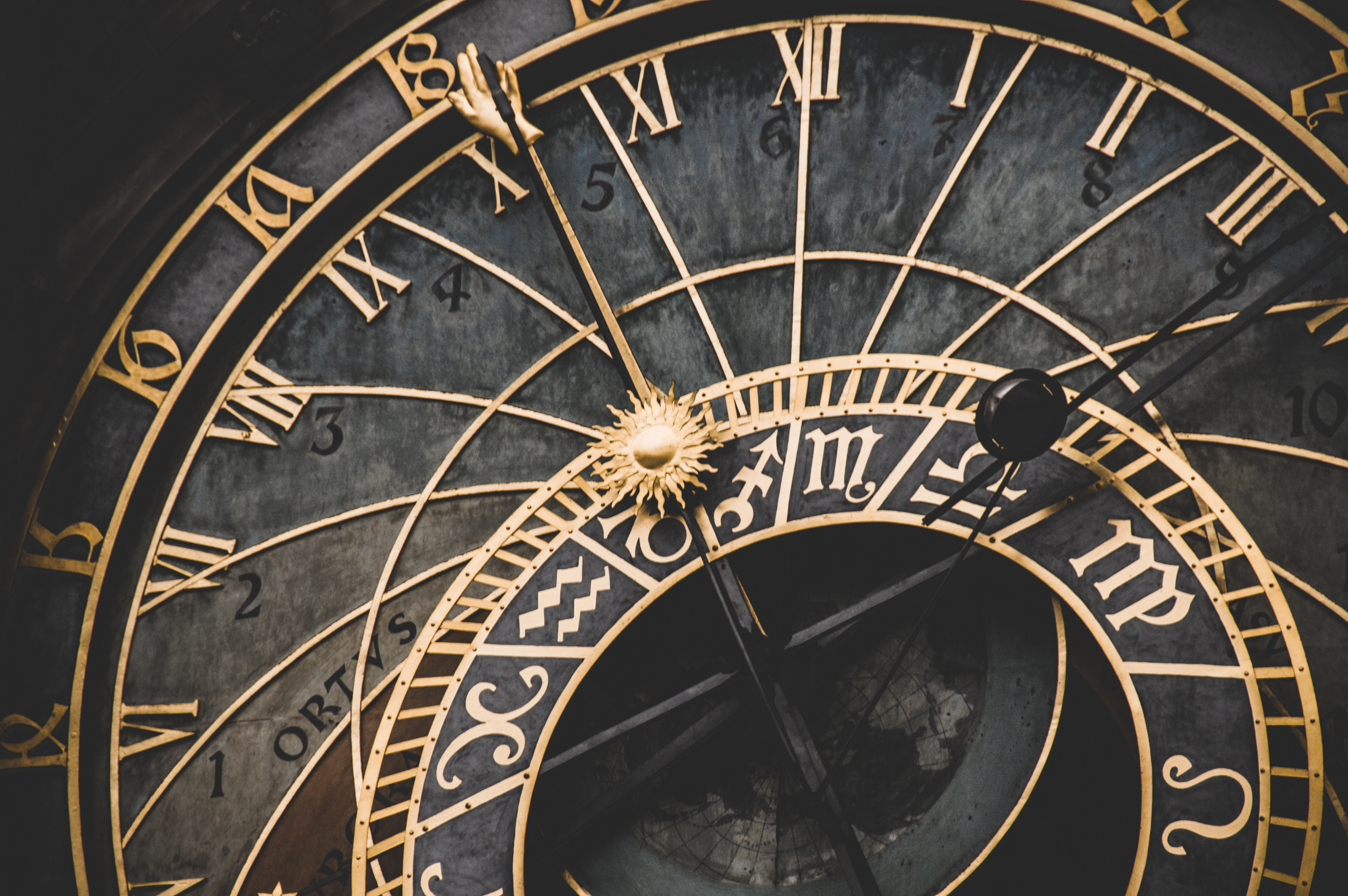 prague-clock-unspl.jpg