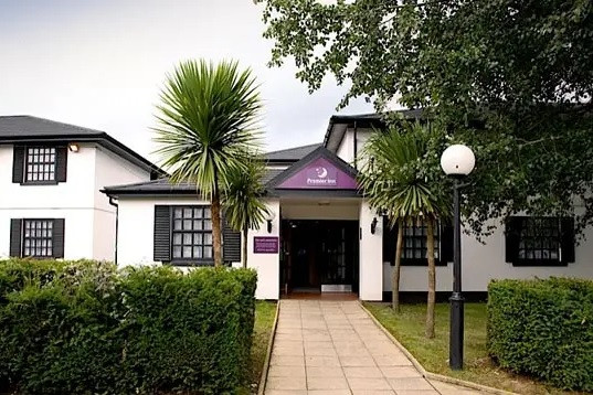 premier-inn-cobham.jpg