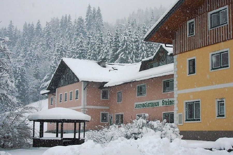 steiner-hostel-eben-2.jpg