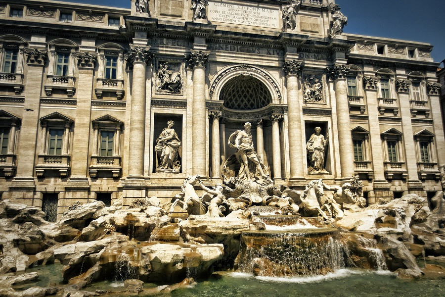 trevi-fountain-298411_1920-2.jpg