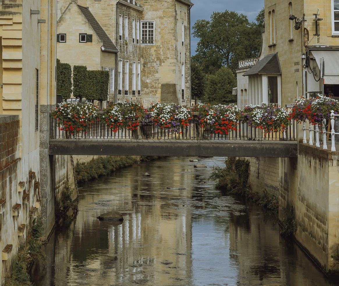 valkenburg-joyce-g-mQmLjLgRnXo-unsplash-2.jpg