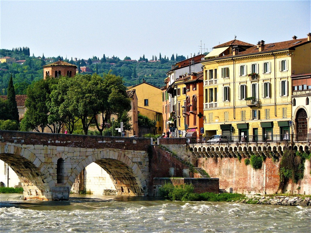 verona-3153518_1280.jpg