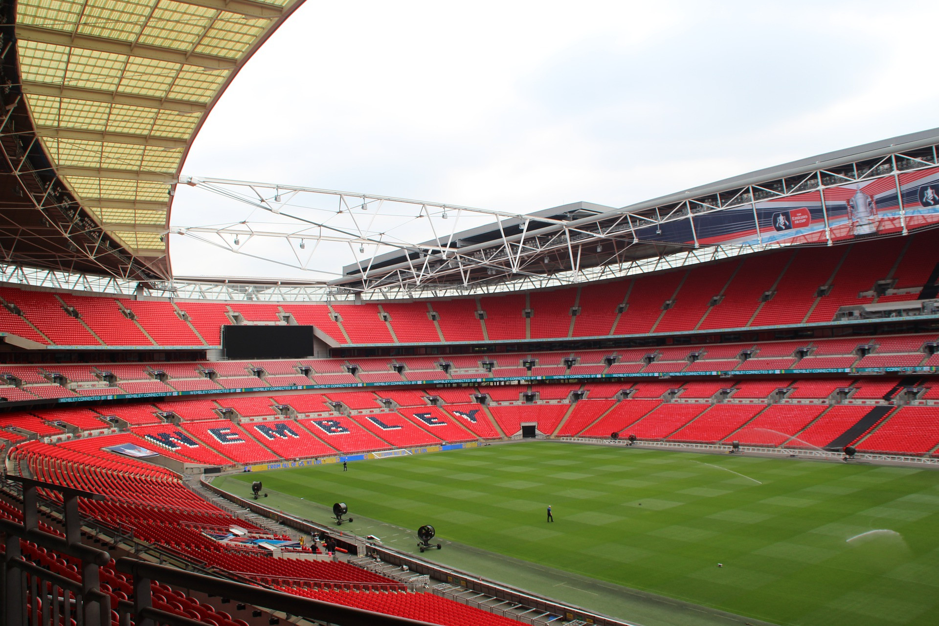 wembley-stadium-6203981_1920.jpg