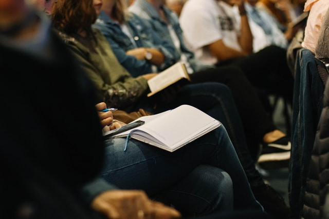 workshop-sincerely-media-dGxOgeXAXm8-unsplash.jpg
