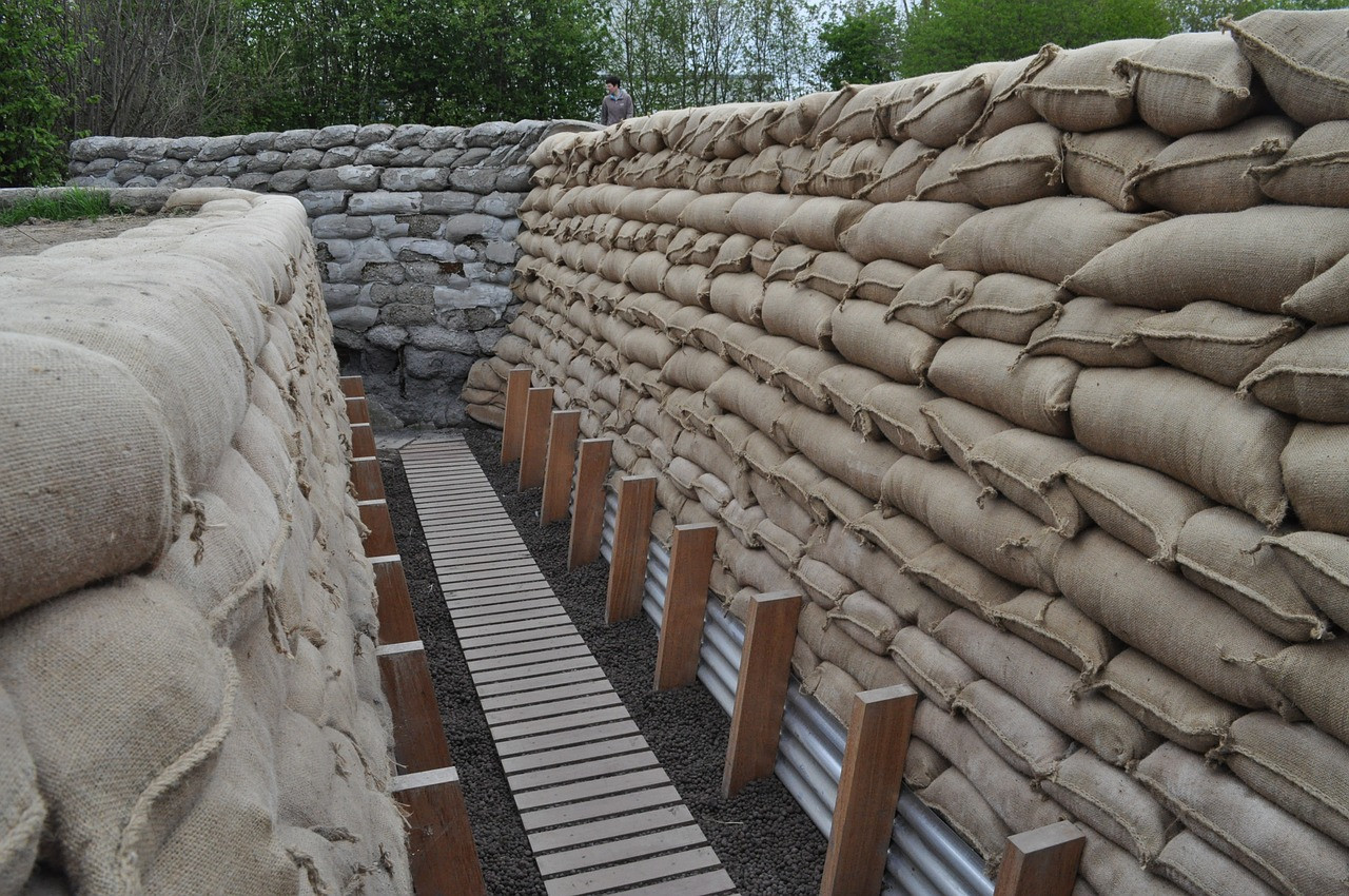 world-war-trench-991037_1280.jpg