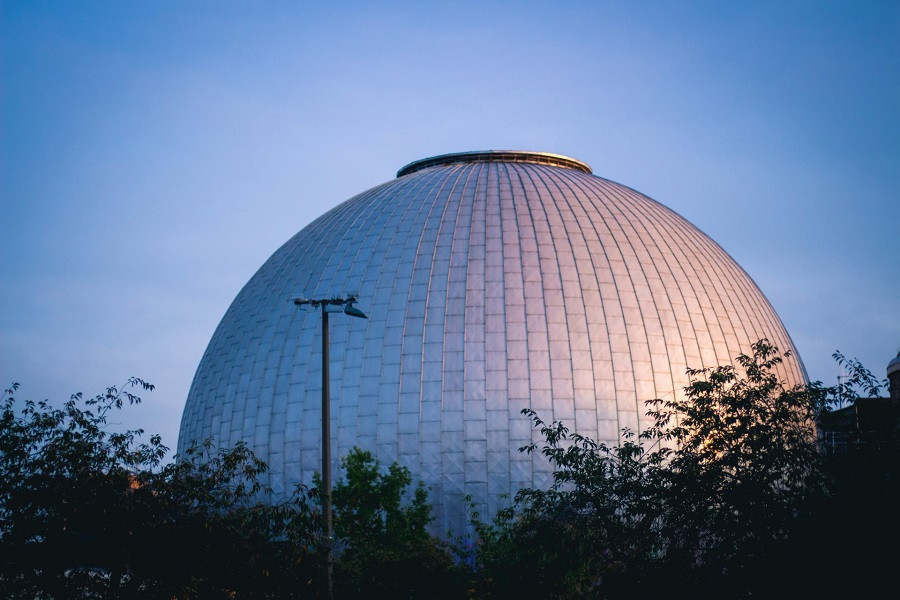 zeiss-planetarium-hello-lightbulb-RRLcqMBrxpI-unsplash-2.jpg